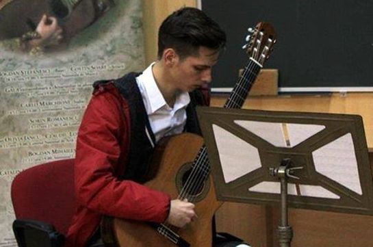 Filip Zsombor gitárest Bukarestben