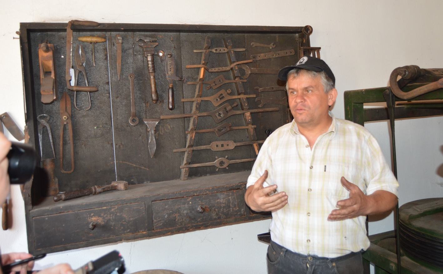 Látogatóban Olaszteleken Nagy György kovácsmesternél