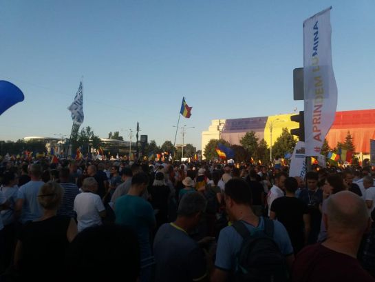 Bukarestben tüntetnek a szociális munkások