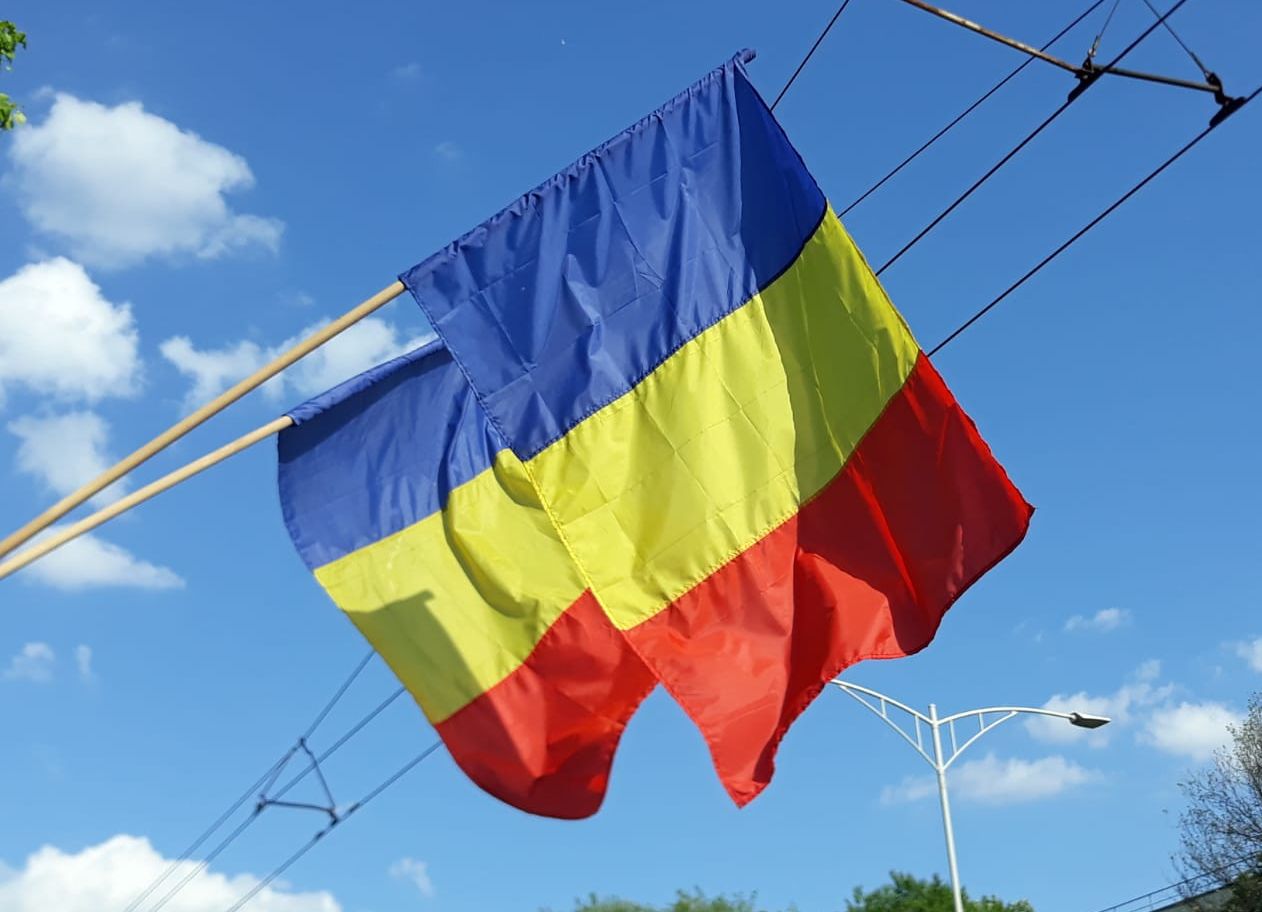 A nemzeti jelképek gyalázását börtönnel büntető módosítást fogadott el a Szenátus