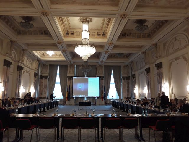 Huza-vona a bizalmatlansági indítvánnyal