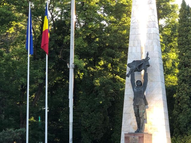 Johannis: A hadsereg továbbra is szilárd támpont marad