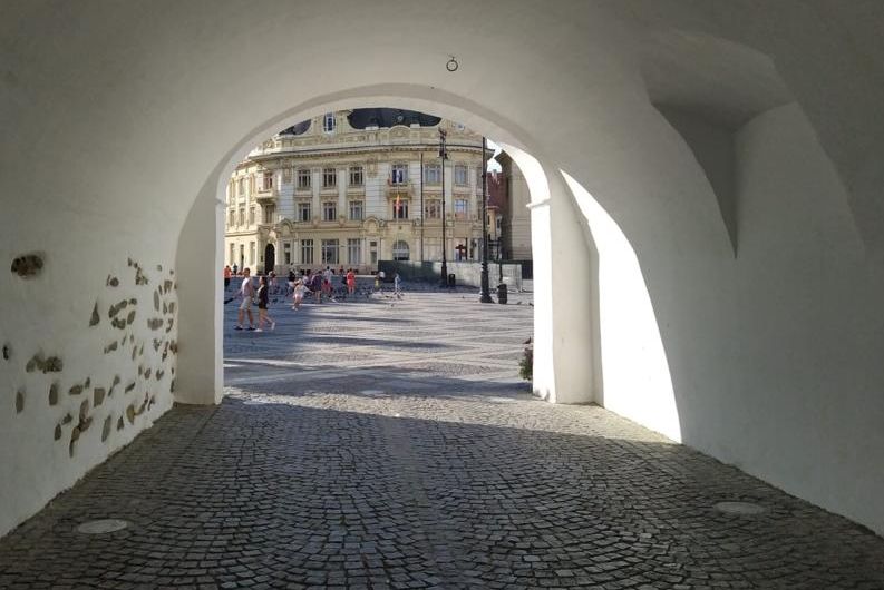 Bevezetik idéntől „Az idősek csütörtökét” Nagyszebenben