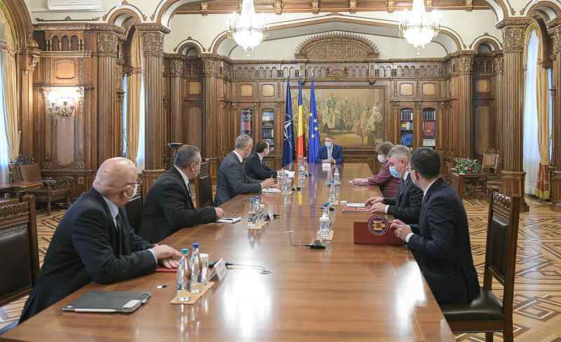 Maradnak a jelenlegi korlátozások az ünnepekre