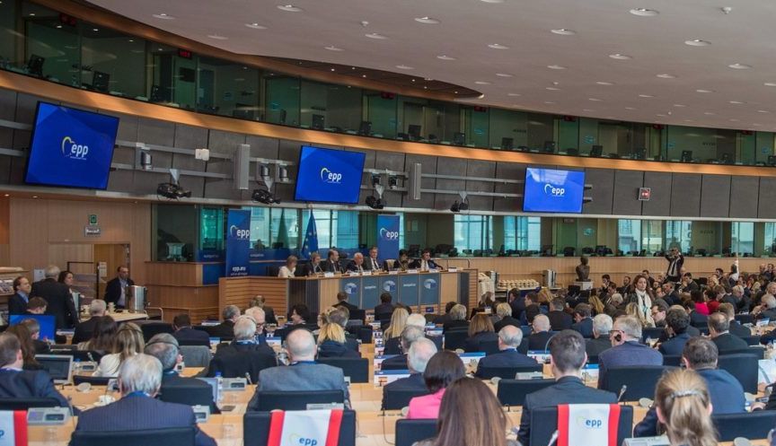 Kilép a Fidesz az Európai Néppártból