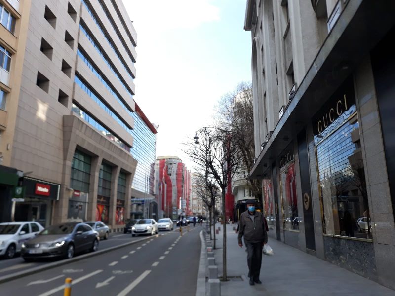 Legtöbb három héten belül megérkezik a pandémia ötödik hulláma