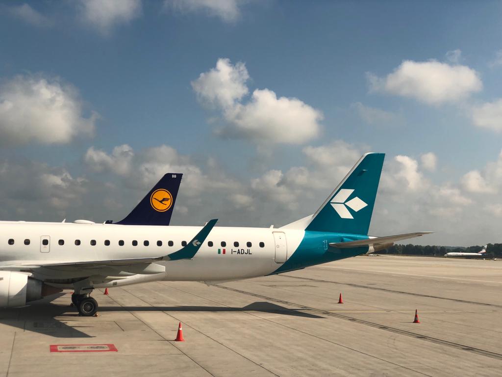 Sztrájkolnak ma a Lufthansa légiutas-kísérői