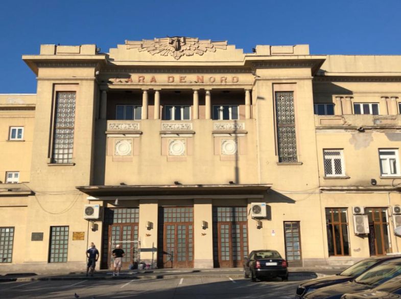 Fennakadások a vasúti közlekedésben és a jegyértékesítésben