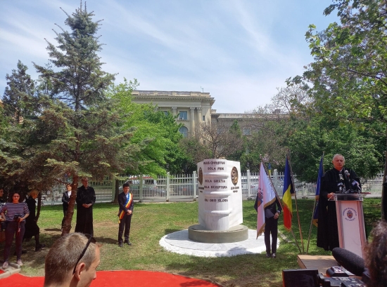 Luther Mártont és Kálvin Jánost ábrázoló emlékművet avattak Bukarestben