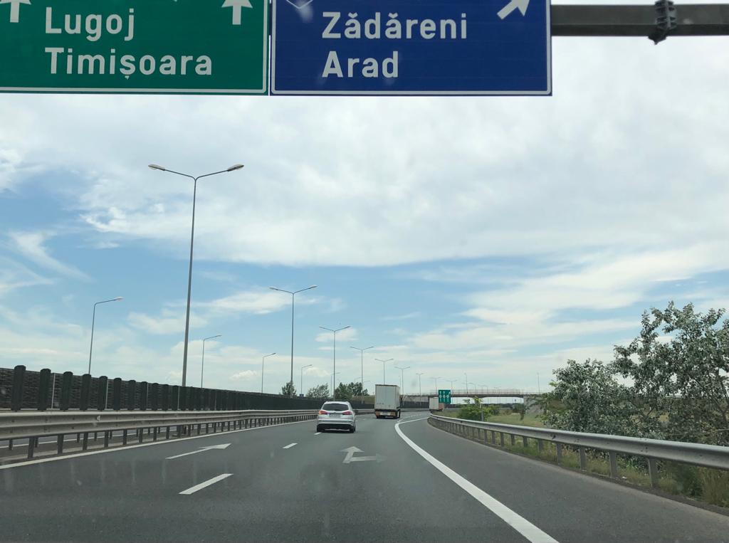 Megfékezték a lángokat Arad környékén