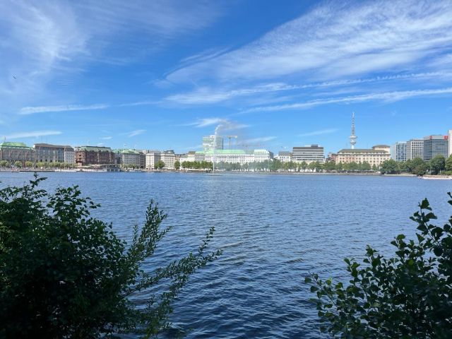 Megérkezett az első cseppfolyósított földgázt átalakító hajó Németországba