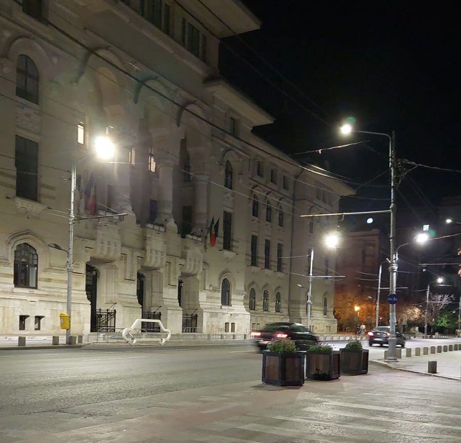 Korrupciógyanú miatt feljelentette Bukarest főpolgármesterét az ANI