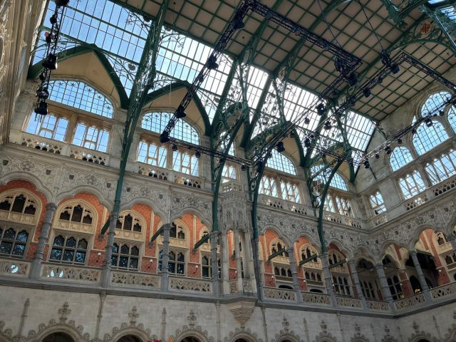 Több mint 250 kulturális szervezet és csaknem 800 művész azonnali bojkottot hirdetett