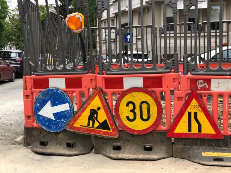 USR: késik a helyreállítási alapban vállalt kötelezettségek teljesítése