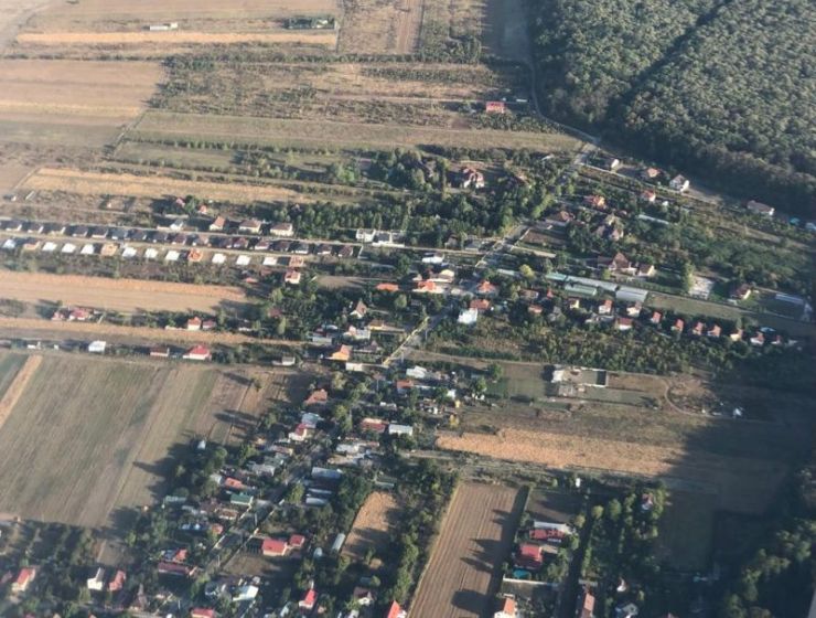 Még négy évig folytatódik az ingyen telekkönyvezés