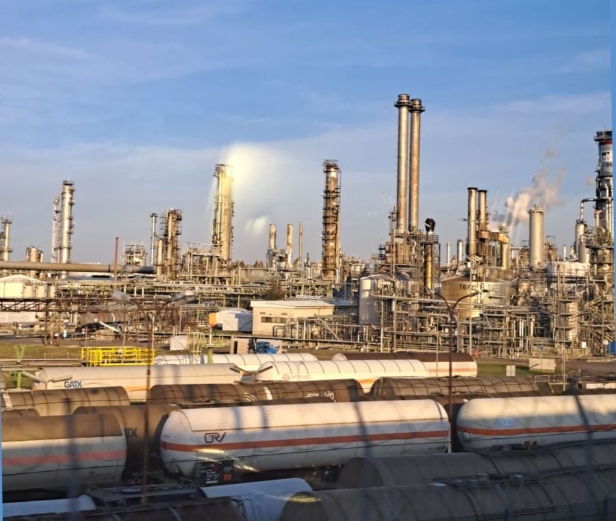 Kormányképviselőket menesztettek az állami vállalatokból