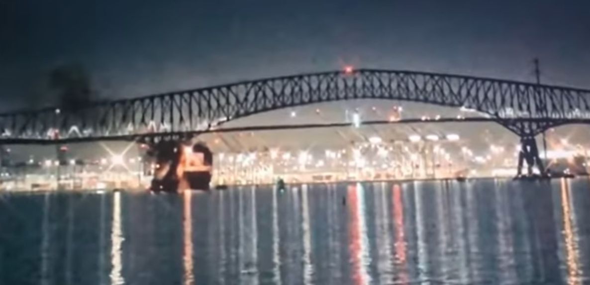 Leomlott a világ harmadik leghosszabb gerendahídja