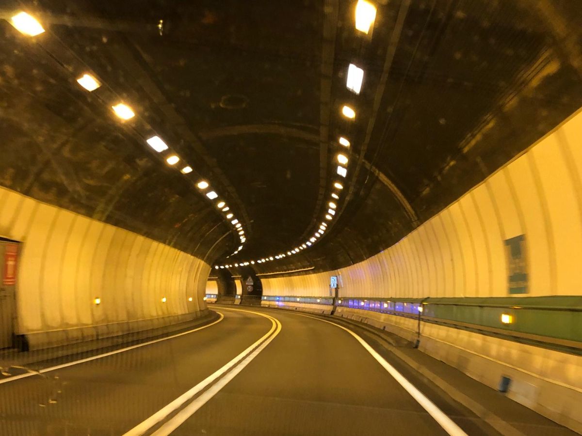 Miniszterelnök: dák alagutak helyett az autópálya alagutak jelentik a jövőt