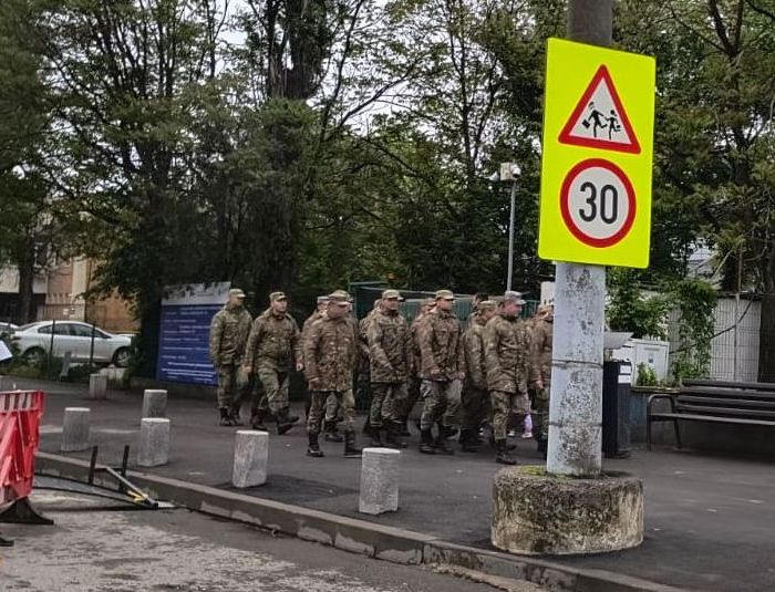 Szó sincs sorkatonai szolgálatról vagy mozgósításról