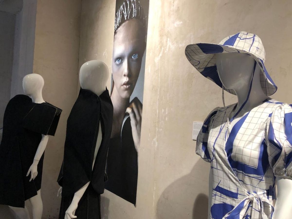 Kivonul Romániából a világ egyik vezető textilipari gépgyártója