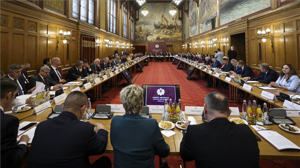 Budapesten tanácskoznak a határon túli képviselők