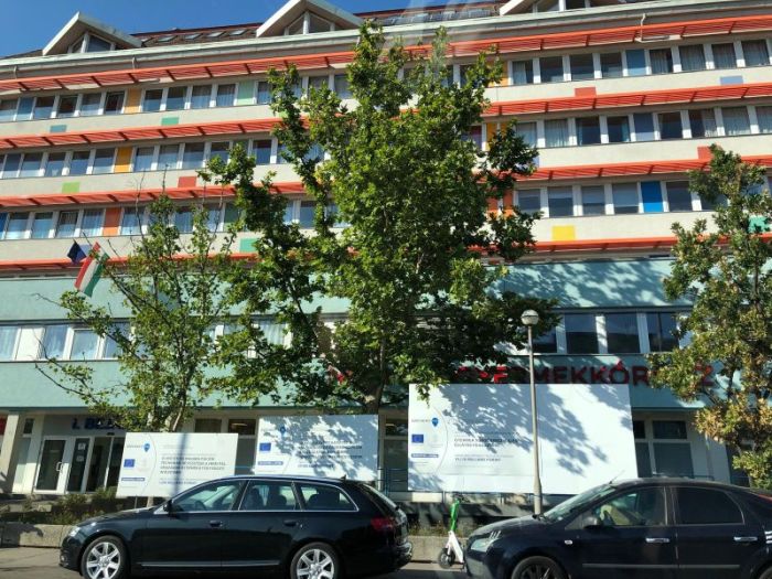 Nem marad el a kórházépítés