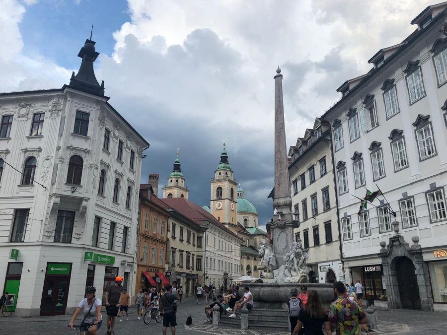 Szlovéniában úgy néz ki, hogy a balközép kormánypárt nyert, de egyelőre senkinek nincs többsége