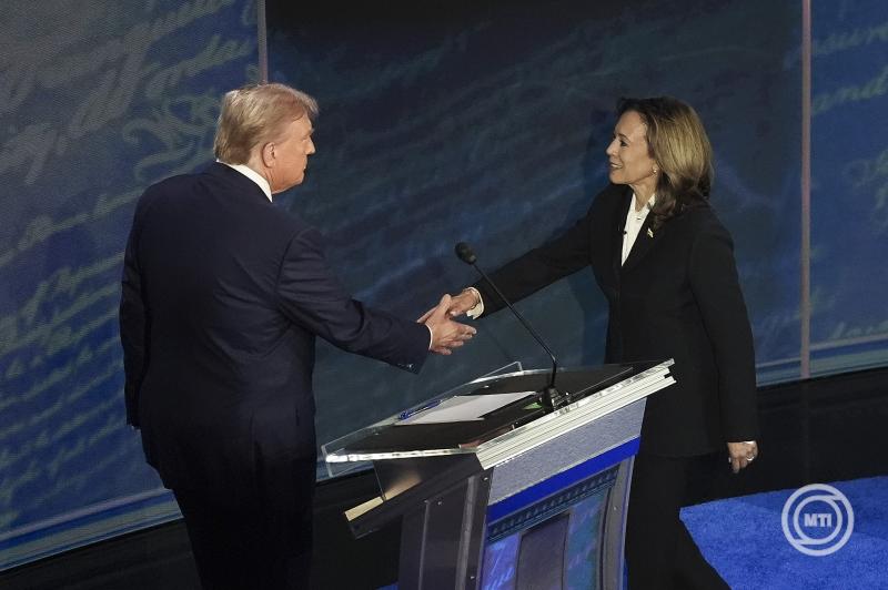 Klaus Iohannis is gratulált Donald Trumpnak