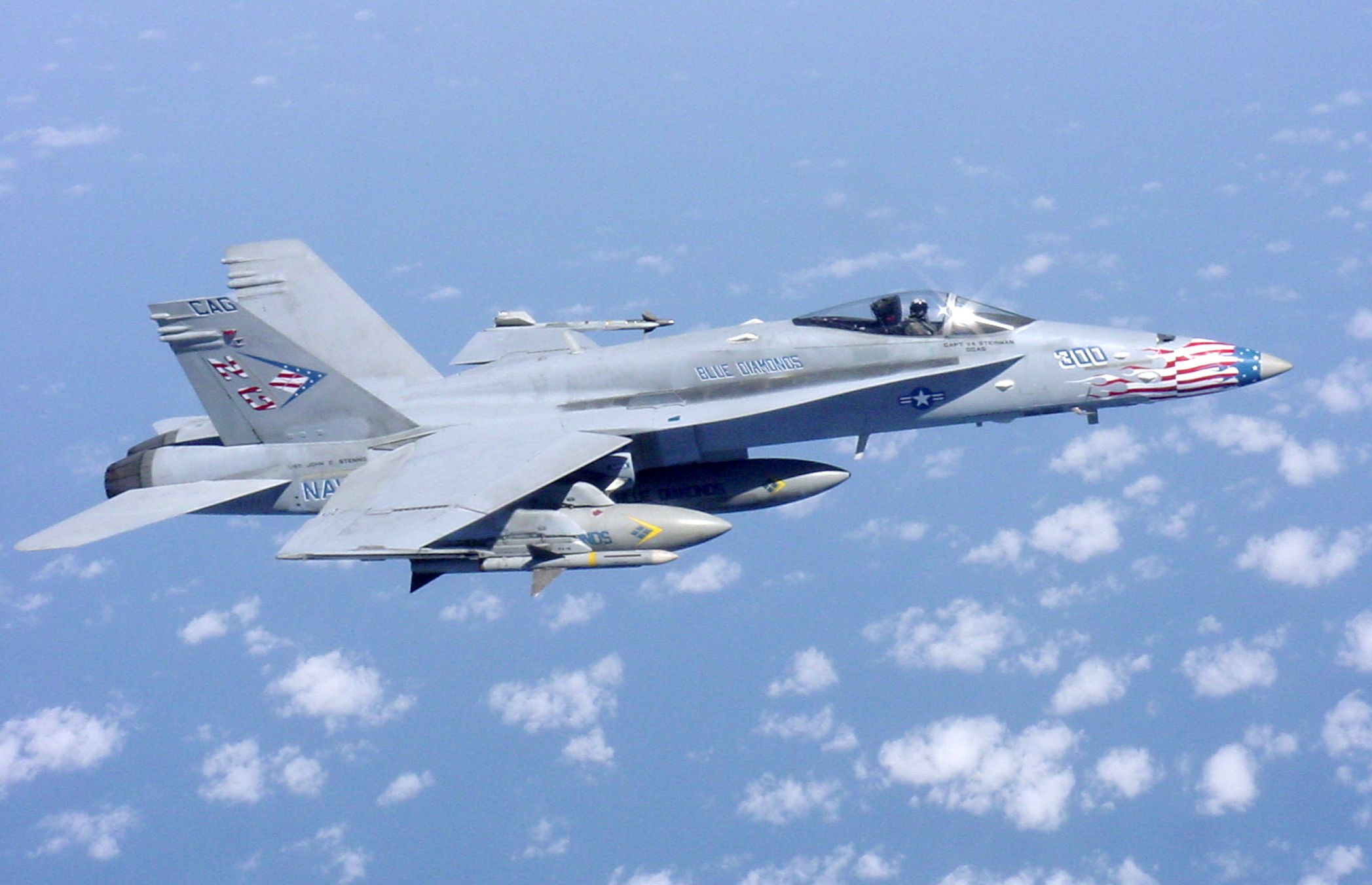 A tengerbe zuhant egy amerikai harci repülőgép