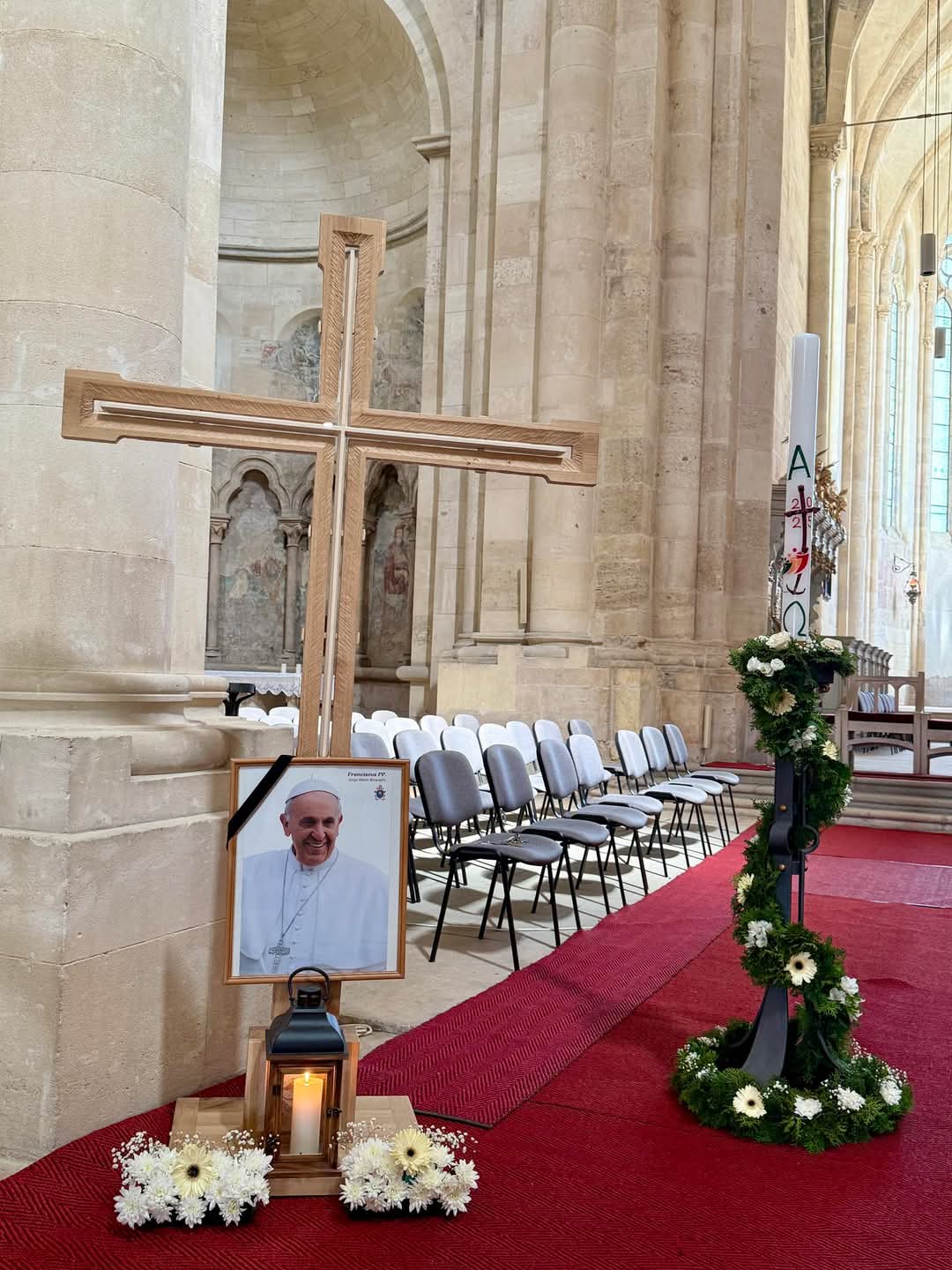 Elhunyt Ferenc pápa