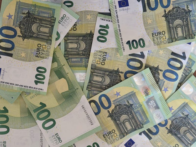 Ukrán pénzt és aranyat foglaltak le Magyarországon