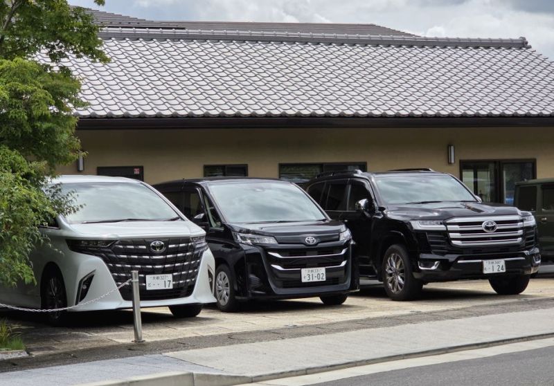 Februárban is drasztikusan csökkent az eladott új autók száma