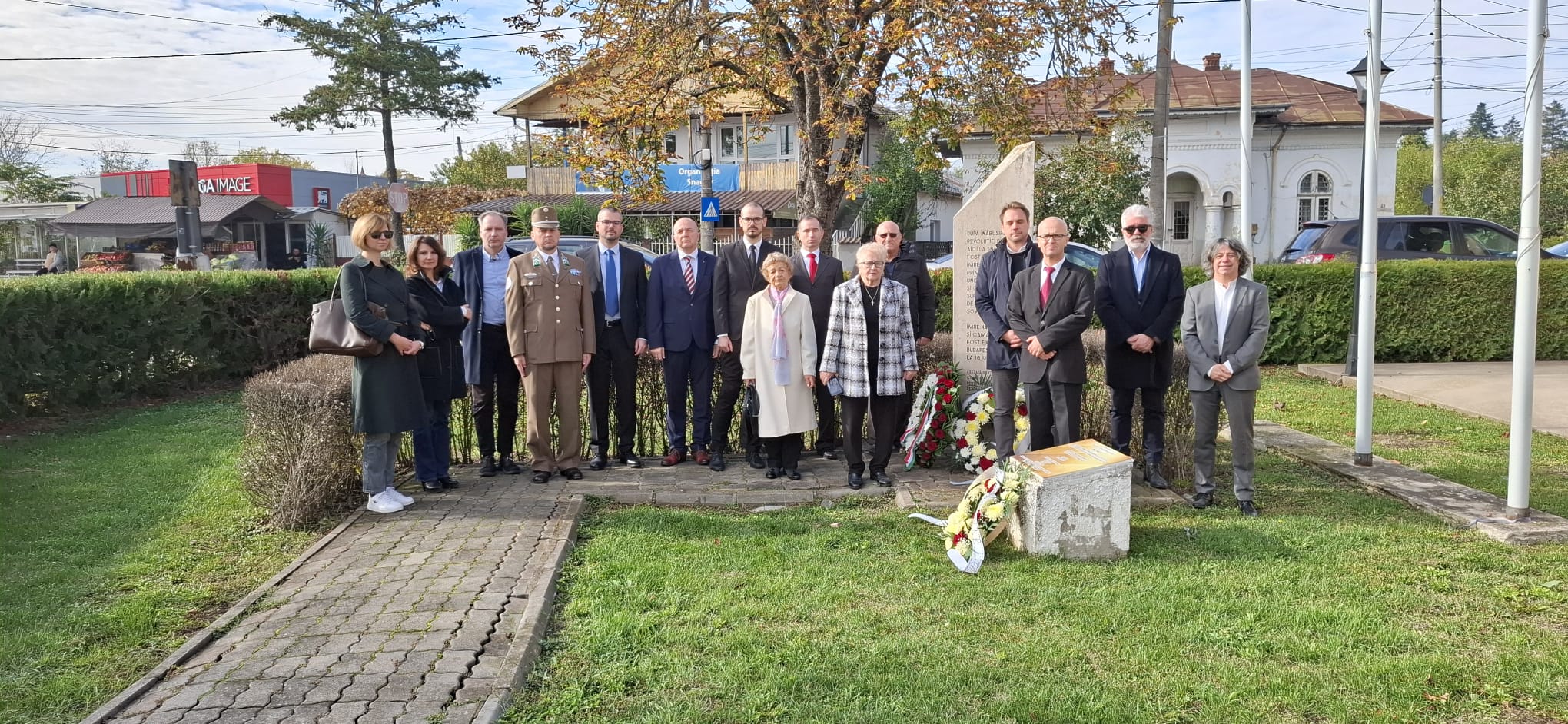 Snagovon koszorúztak Magyarország nagykövetségének képviselői