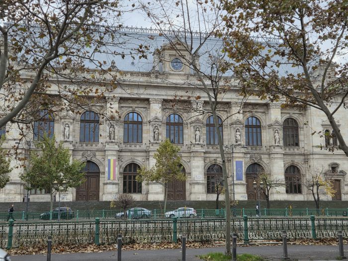 Öt férfit vettek őrizetbe az érettségicsalási botrányban