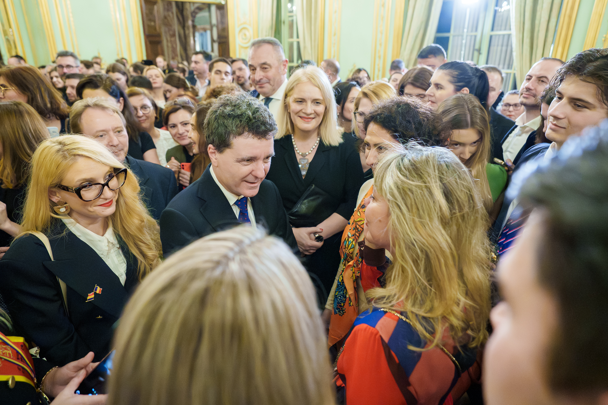 Franciaországban tárgyal a román államelnök