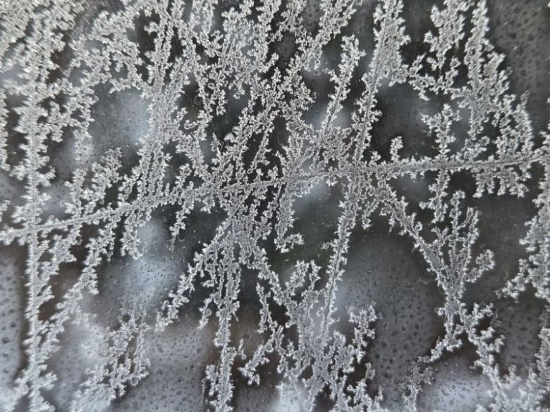 Esőre, szélre vonatkozó figyelmeztetést adtak ki