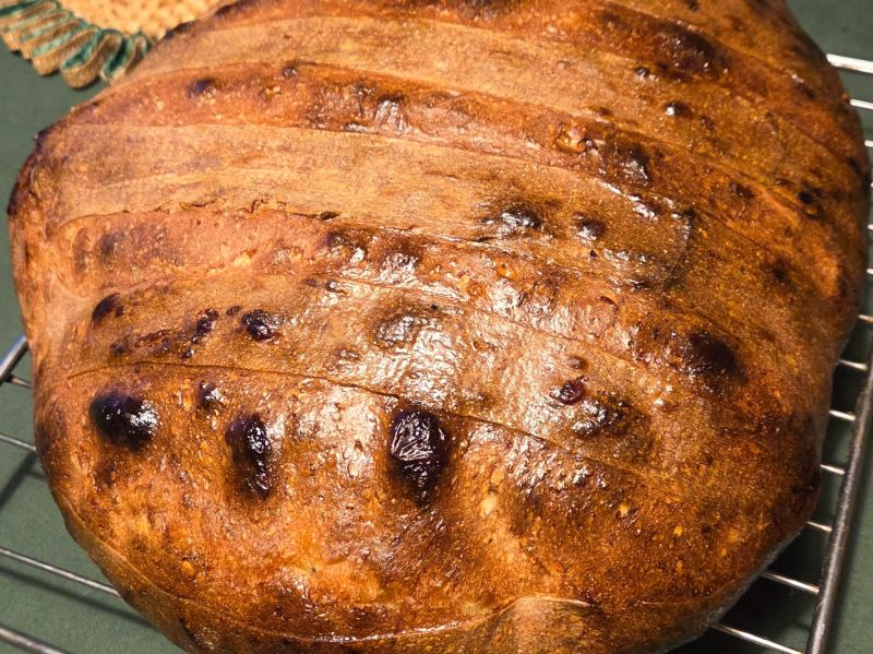 A kormány a héten dönt az emelkedő üzemanyagár elleni intézkedésekről, általános drágulásra számítanak a kereskedők