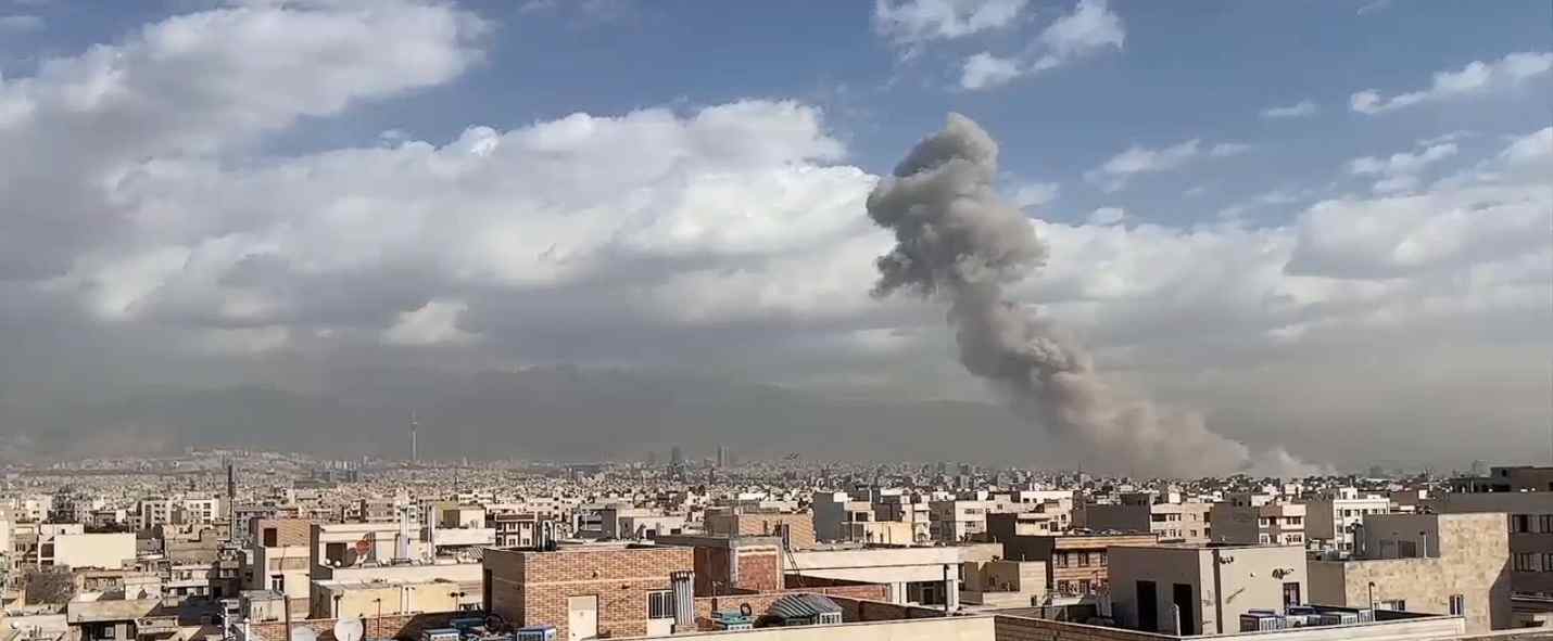 Hamenei halála után háromtagú tanács veszi át Irán irányítását