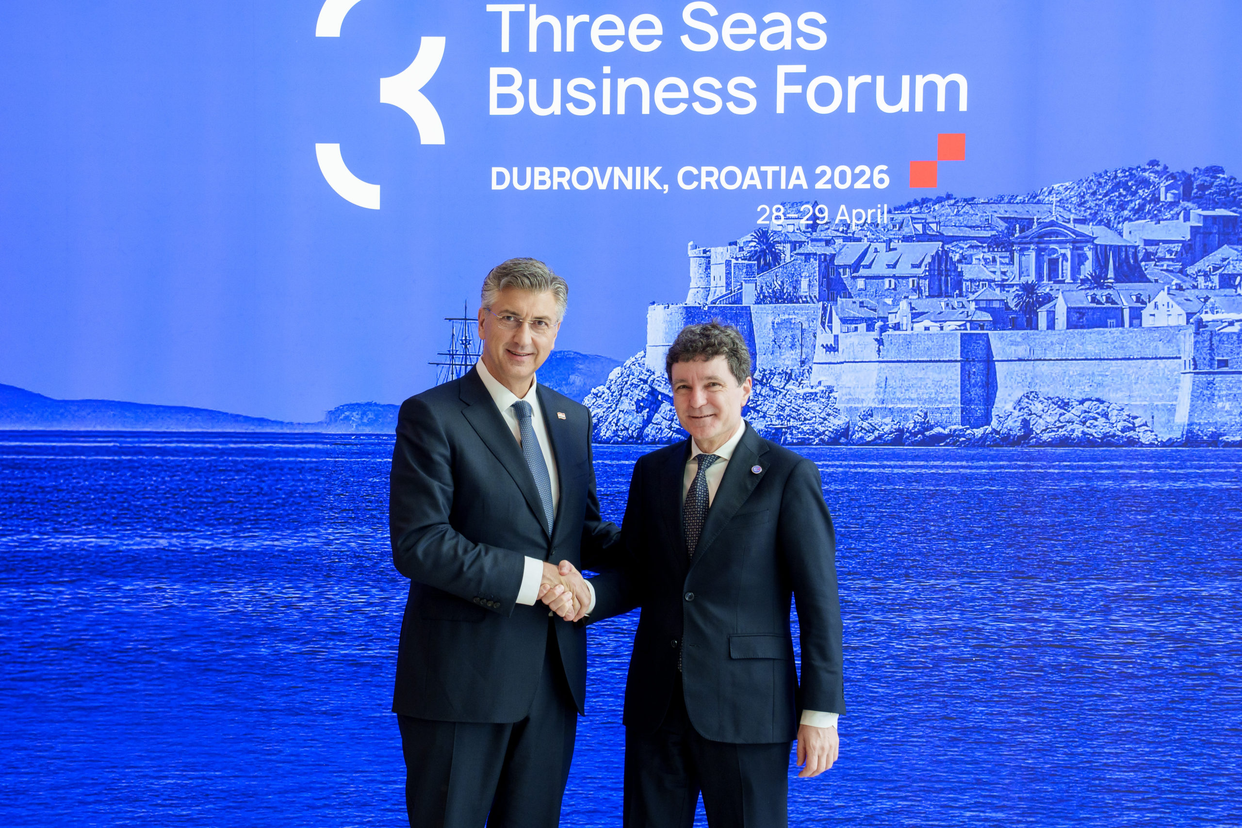 A Világbank is beszállna az atomerőmű kiterjesztésébe