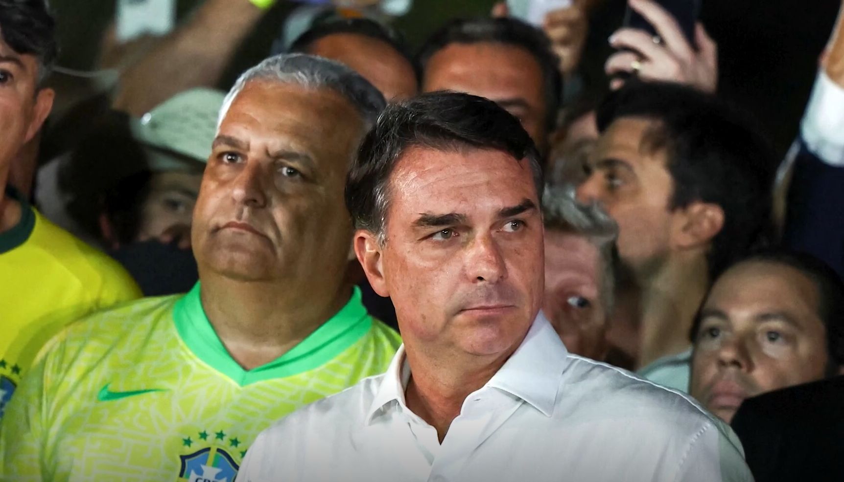 Brazília törvényes vezetőjének tartja magát az Egyesült Államokba menekült Flavio Bolsonaro